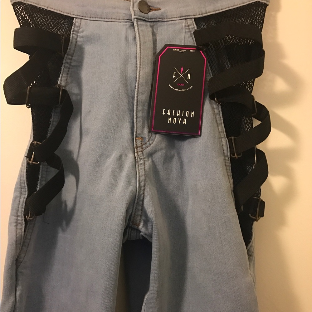 New Women's Fashion Nova Jeans Size 5